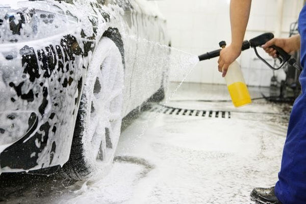 How to Use Snow Foam (Snow Foam for Car Washing Tutorial)