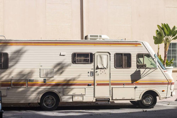 RV Wash and Wax Mega Guide: Read This Before Soaping Up The Winnebago!